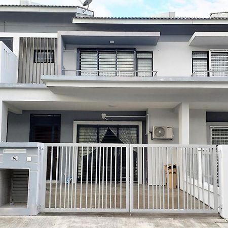 Sr Home-Stay @ Klia Kuala Lumpur Zewnętrze zdjęcie